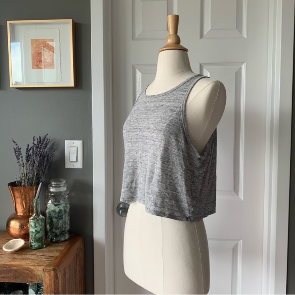 Aritzia gray linen crop swing tank 1912